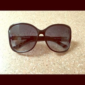 Vince Camuto Sunglasses 😎